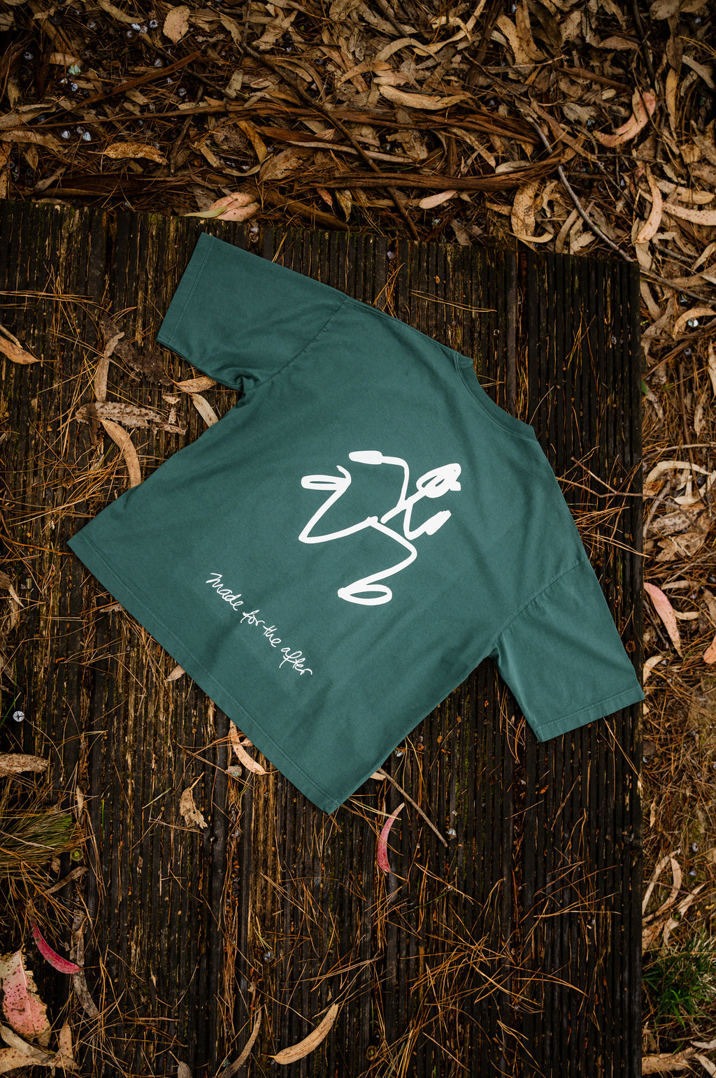'Savia' premium T-shirt. Loud logo option.
