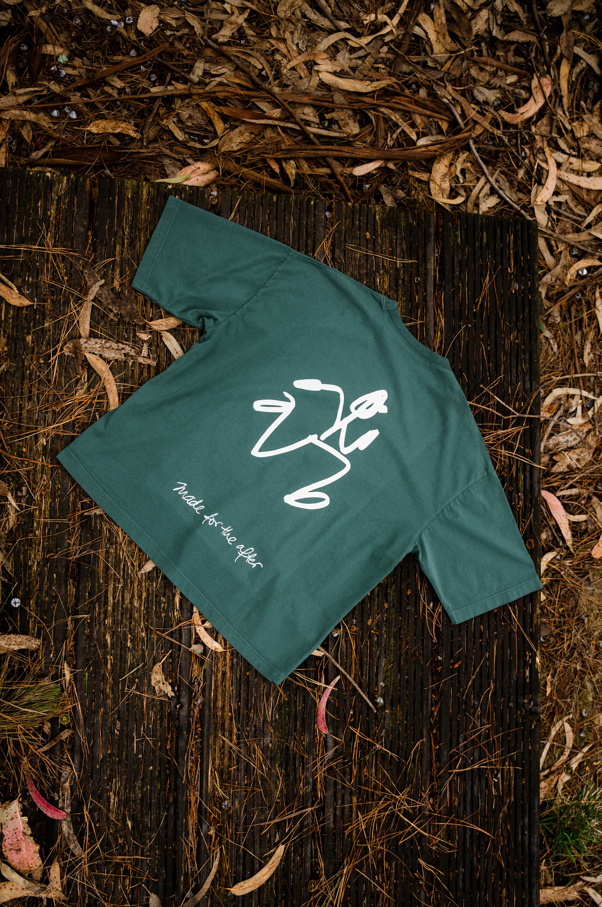 'Savia' premium T-shirt. Loud logo option.