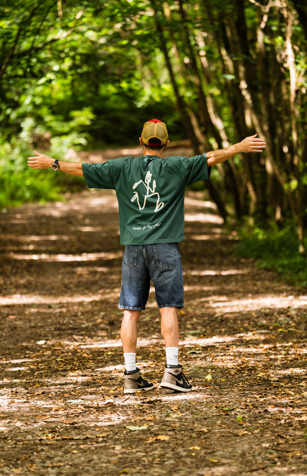 'Savia' premium T-shirt. Loud logo option.