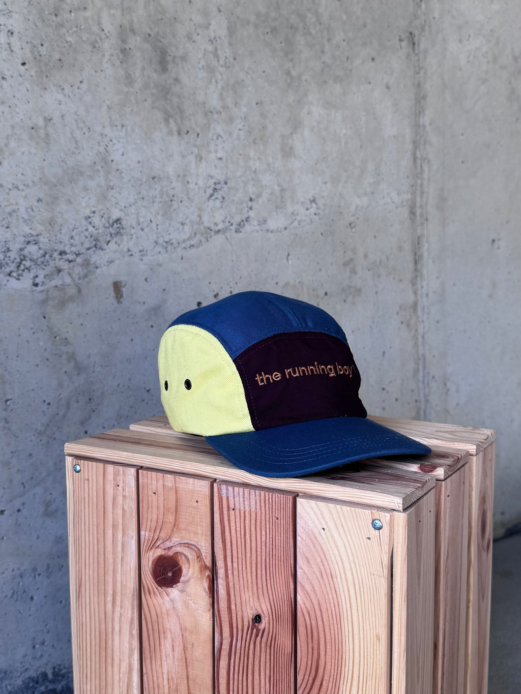 the running boy 5-Panels Hat. The First One. It's a littel BIG!