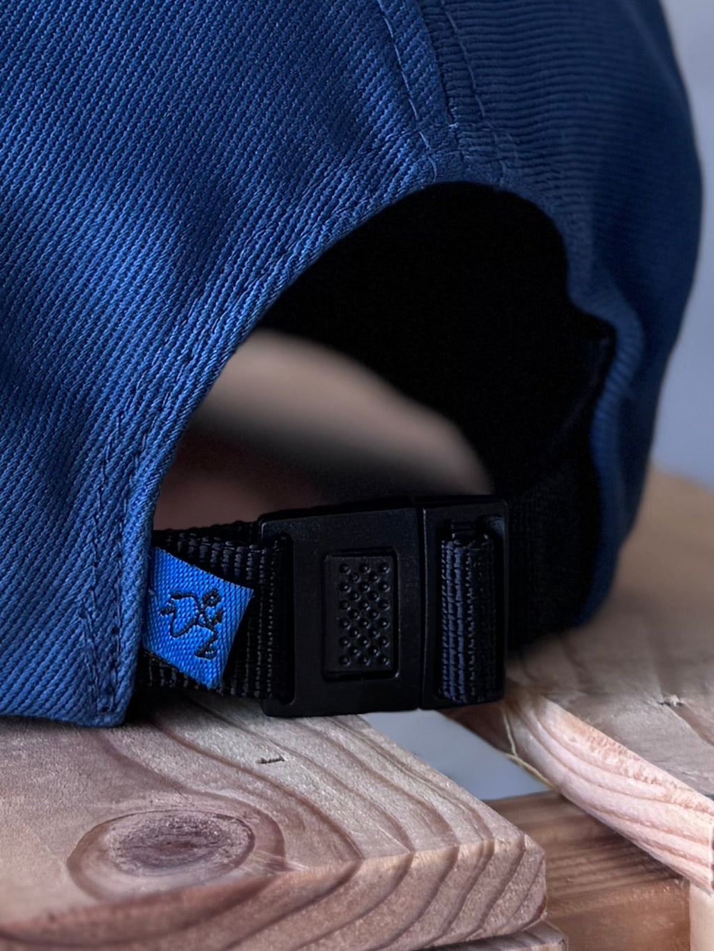 the running boy 5-Panels Hat. The First One. It's a littel BIG!