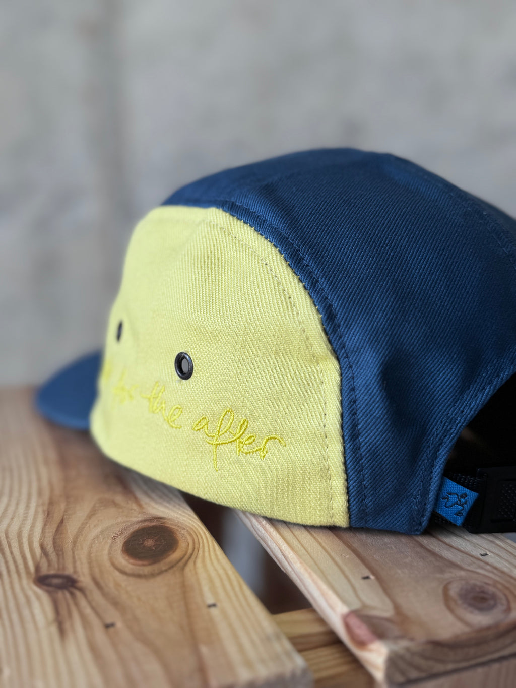 the running boy 5-Panels Hat. The First One. It's a littel BIG!