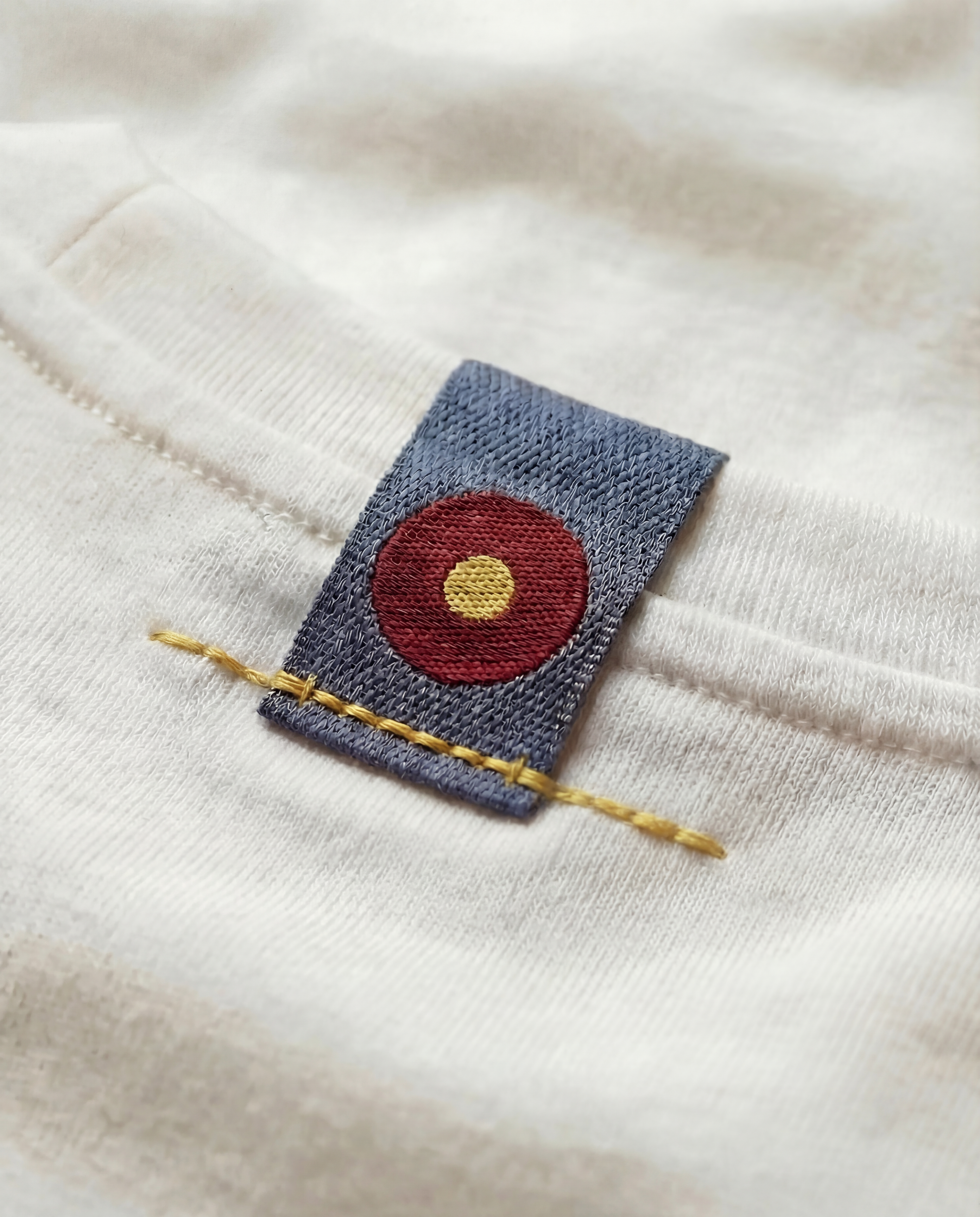 'the running boy' t-shirt regular cut.